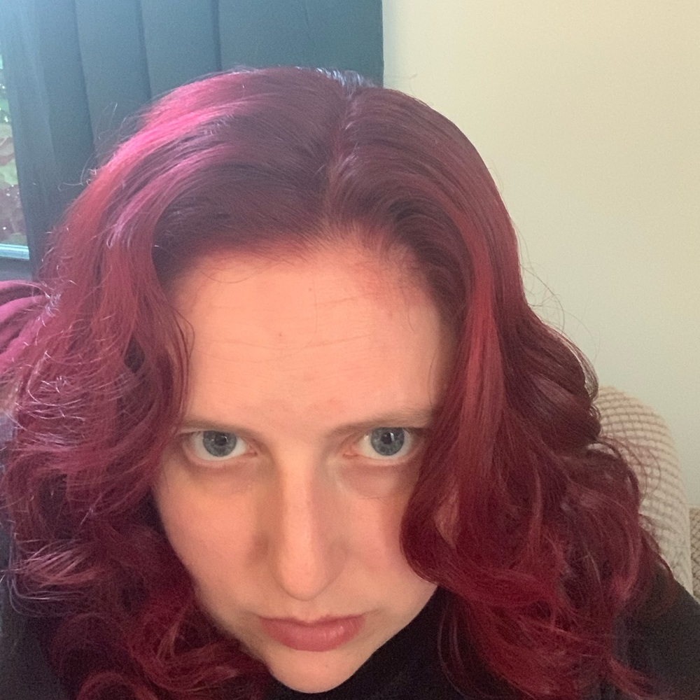 Meet your Posher, Laura